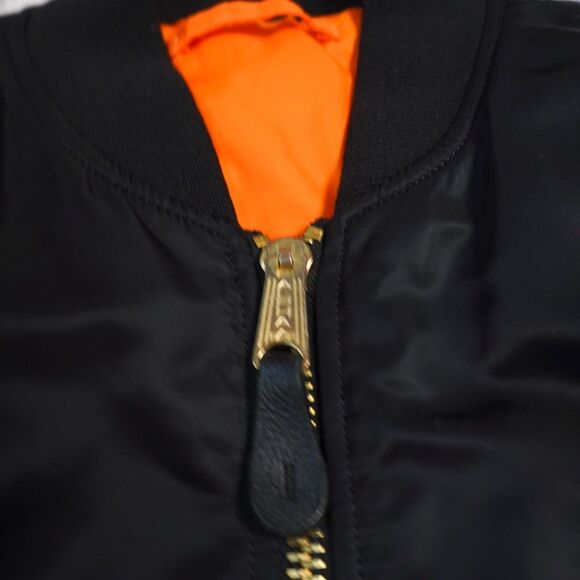 Alpha Industries MA-1 Classic Military Flight Bomber Jacket - Men's Medium - Picture 4 of 12